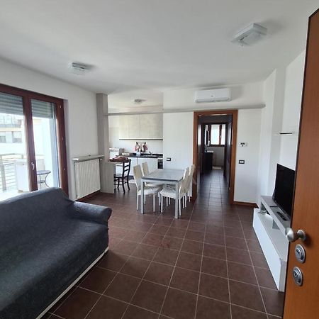 Milano Santa Giulia Business Apartment - Olimpiadi 26 Dış mekan fotoğraf